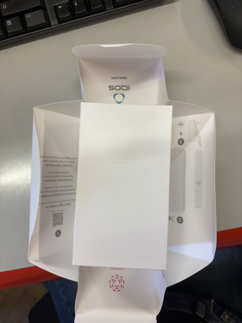 IQOS ILUMA USATA - Foto 2