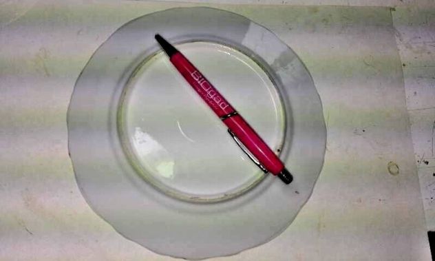 Piatto in ceramica con immagine pontefice fine anni 50 - Foto 4