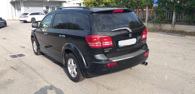 DODGE JOURNEY 7 POSTI (SORELLA FIAT FREEMONT)