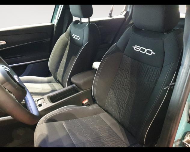 FIAT 600 (2023--) Hybrid 145 CV DCT MHEV - Foto 9