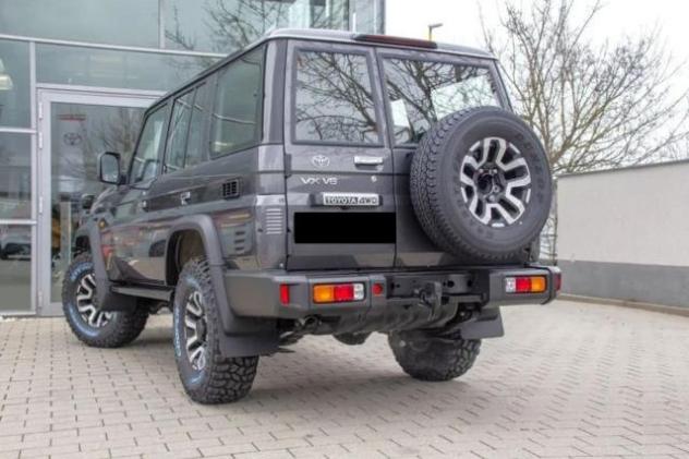 Toyota Land Cruiser GRJ 76 4.0 VX LIM '24 - Foto 5