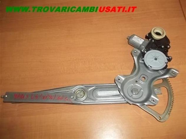 ALZACRISTALLO ANT.S. 10 FILI TOYOTA YARIS (XP90)  Carrozzeria  Lamierati esterni  Porte  Alzacristallo por TOYOTA - YARIS - 01-01-2006 - 01-01-2009
