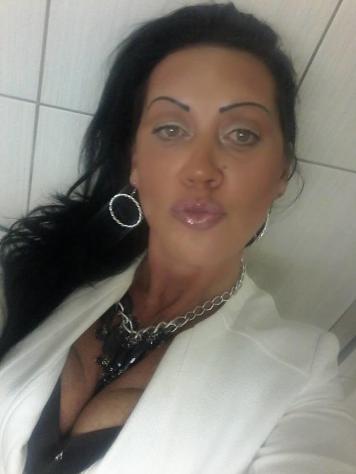 Diana, non mi manca il mio ex marito, ma mi manca l'amore Tel: