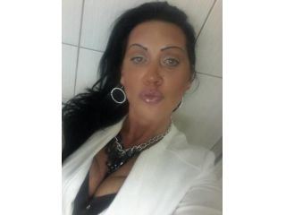 Amore e incontri Lecce - Diana, non mi manca il mio ex marito, ma mi manca l'amore