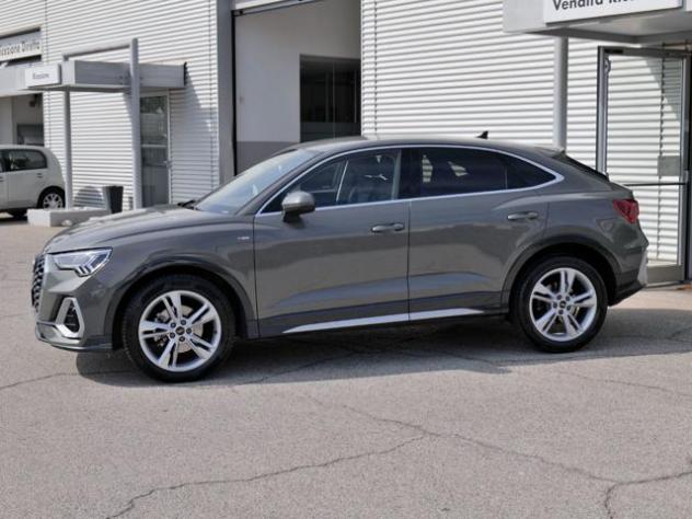 AUDI Q3 Sportback 2.0 (35) Tdi 150cv S-tronic S-line ed. rif. 24154169 - Foto 2