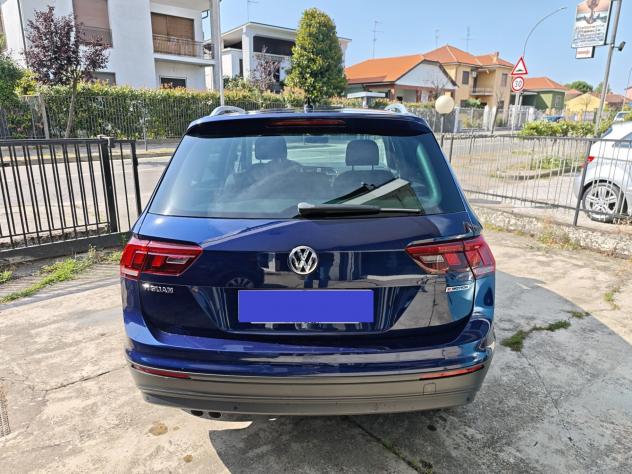 Volkswagen Tiguan 2.0 TDI SCR DSG 4MOTION Business - Foto 7