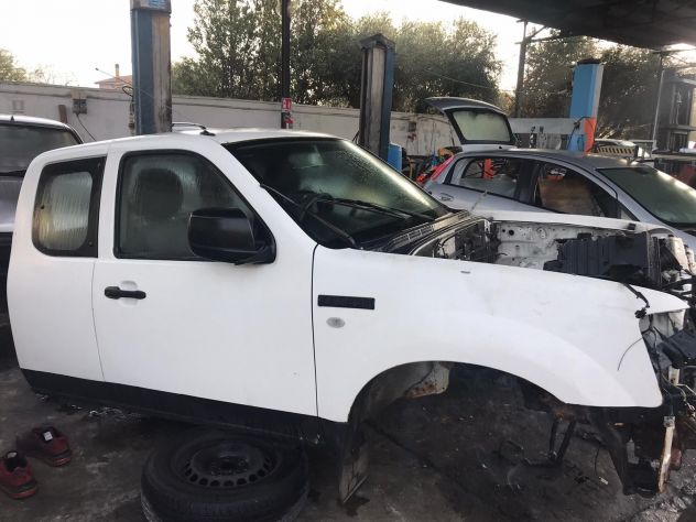 ❗️❗️❗️VENDUTO❗️❗️❗️Cabina completa per FORD RANGER ANNO 2007