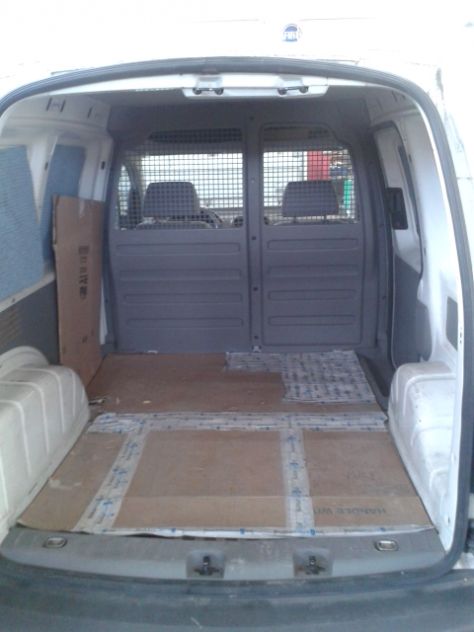Volkswagen Caddy III 2.0 Ecofuel 109CV VAN - Foto 9