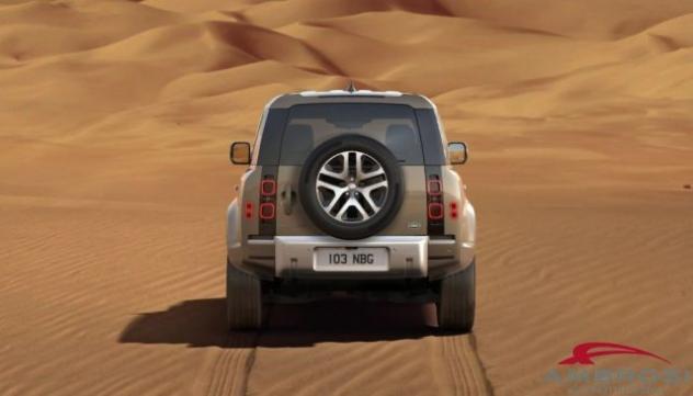 LAND ROVER Defender 110 2.0 Si4 PHEV 404 CV AWD Auto XS Edition rif. 20267540 - Foto 3