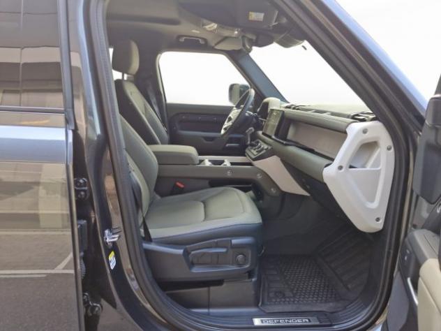 LAND ROVER Defender 110 3.0D I6 200 CV AWD Auto S rif. 23742581 - Foto 3