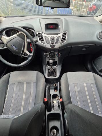 Ford Fiesta 1.4 5 porte Bz.- GPL Titanium - Foto 4