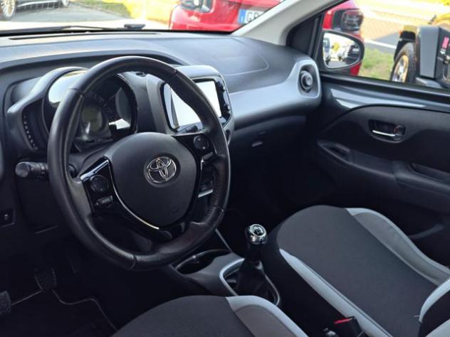 TOYOTA Aygo 1.0 VVT-i 69 CV 5 porte x-cool rif. 24179644 - Foto 9
