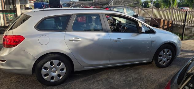 Opel Astra 1.7 CDTI 110CV Sports Tourer Cosmo - Foto 6