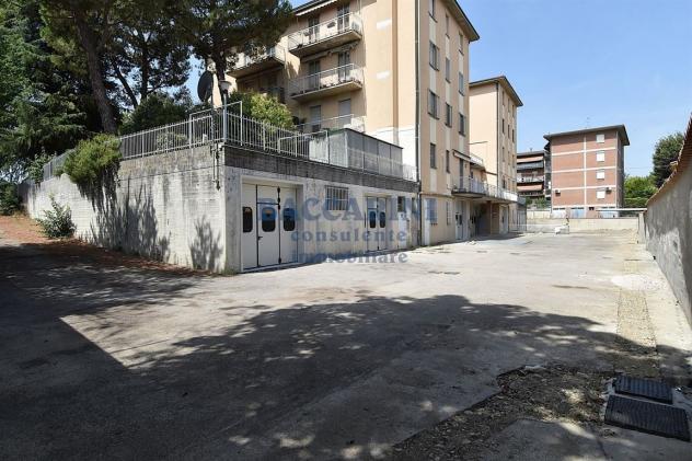 POSTO AUTO VIA CAMANGI 30
