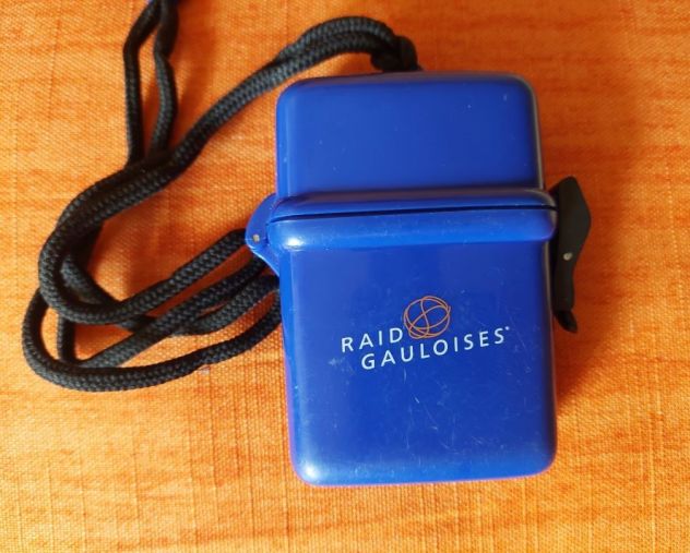 CUSTODIA IMPERMEABILE ANNI ’90 RAID GAULOISES - Foto 4