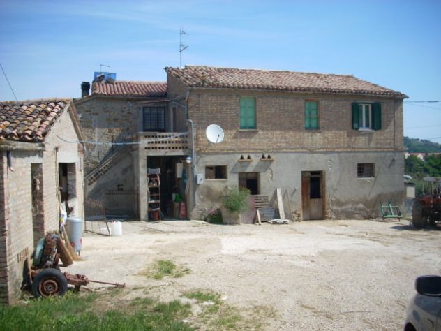 Casale con terreno nel comune di Campli (Te) - Foto 6