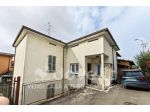 Villa di 199 m² con 3 locali e posto auto in vendita a Castelli Calepio