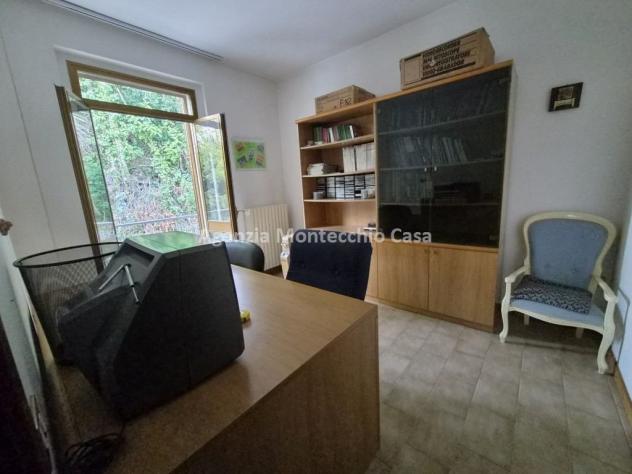 CASA SINGOLA CON DUE APPARTAMENTI, AMPIO TERRENO E VISTA PANORAMICA - Foto 17