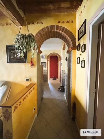 APPARTAMENTO di 3 vani e di 100 mq (PISTOIA - Via modenese 140, 51100 Pistoia PT) rif. MOLPI165