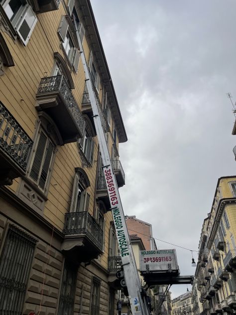 Noleggio Autoscala Torino – Traslochi, Edilizia, Sgomberi - Foto 4