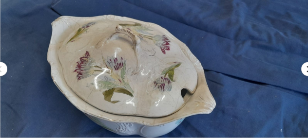 zuppiera antica florio palermo decorata motivi rocaille a rilievo in ceramica - Foto 2