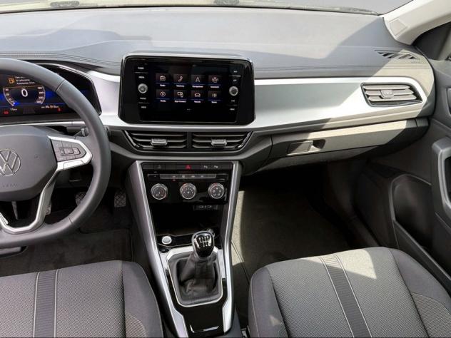 Volkswagen T-Roc I 2022 1.0 tsi Edition Plus 115cv - Foto 9