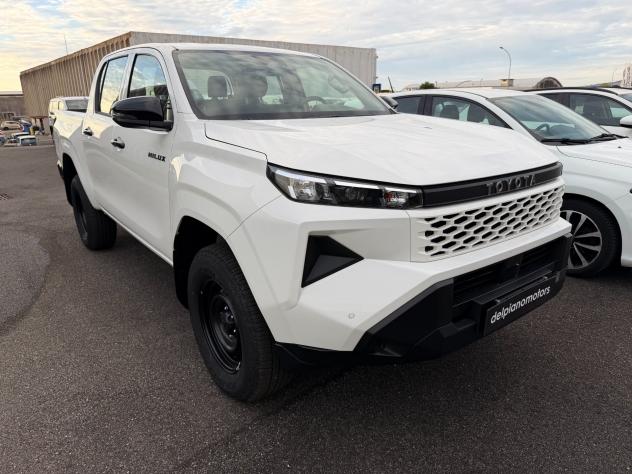 Toyota Hilux 2.8 D-4D A/T 4WD 48V 4 porte Double Cab KM ZERO - Foto 4