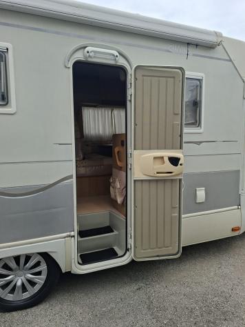 CAMPER RIMOR FORD SEMINTEGRALE 6 POSTI DINETTE LETTO FRANCESE CLIMATIZZATORE FOTOVOLTAICO GEMELLATO POSTERIORE CAMPEGGIO USATI GENERALI 1679 - Foto 5