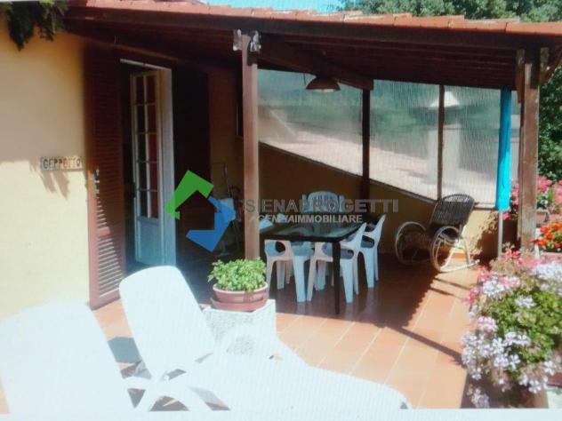 Porzione di Villa a pochi chilometri da Siena . - Foto 13