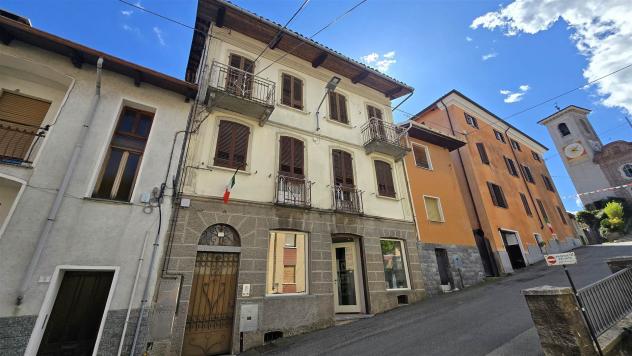 Vendita Appartamento da 85 mq in Via IV Novembre
