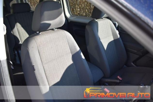 VOLKSWAGEN Caddy 2.0 TDI 102 CV Comfortline Maxi rif. 20549108 - Foto 10