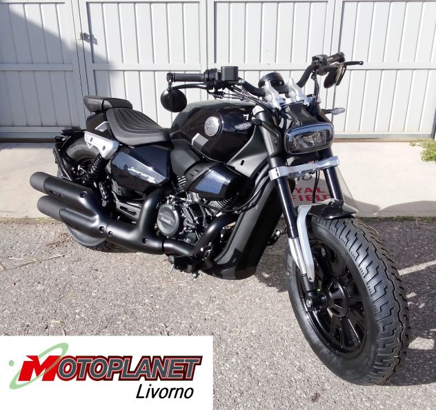 Benelli Leoncino 400 Bobber