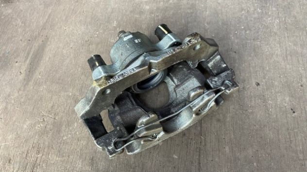 Pinza freno anteriore DX Ford Fiesta 1.1 del 2020 (H1BC-2B294-A) - Foto 2
