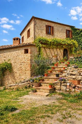 Porzione di casale toscano con terreno esterno - Crete Senesi - Foto 2