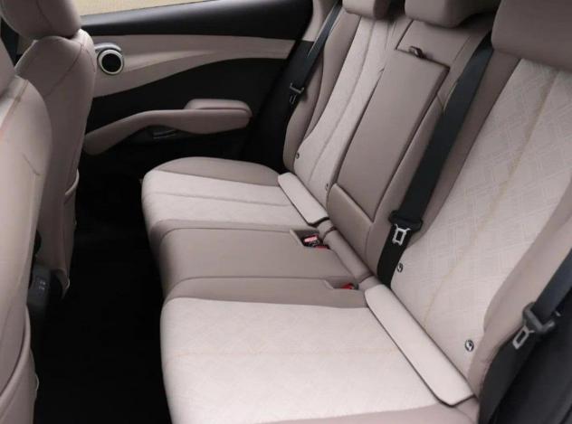 BYD Atto 3 EVO 74.8 kWh EXCELLENCE 230cv - Foto 7