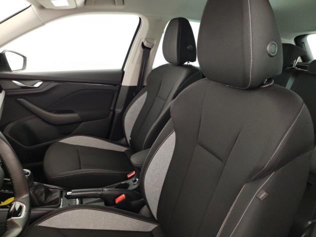 Škoda Kamiq 1.0 TSI Black Dots 70kW - Foto 9