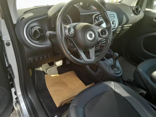Smart ForTwo 0.9 T. 90CV TWINAMIC AUT. S&S CABRIO PASSION - LED C.VOLANTE S.RISCALDABILI BRACCIOLO CERCHI R15 - Foto 4