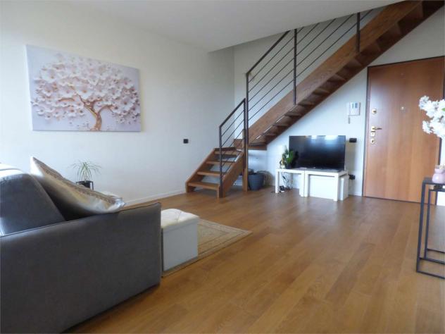 V001508 - ULTIMO PIANO VISTA PANORAMICA DUPLEX CON TERRAZZO E AMPIO BOX DOPPIO INCLUSO - Foto 11