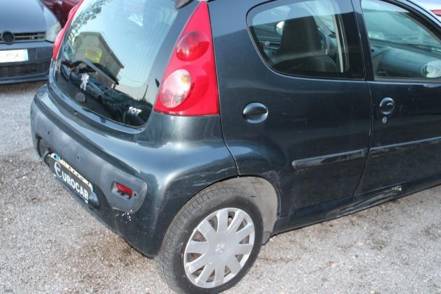 Peugeot 107 1.0 68CV 5p. Desir - Foto 7