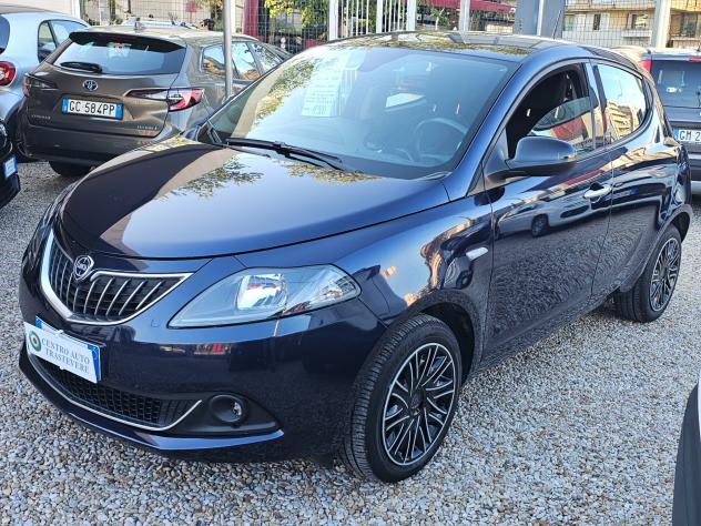 Lancia Ypsilon 1.0 FireFly 5 porte S&S Hybrid Ecochic Gold - Foto 2