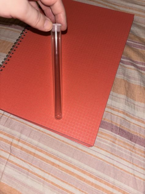 UN PICCOLO CONTENITORE/PROVETTA NUOVA IN VETRO CON TAPPO A PRESSIONE - Foto 9