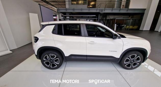 Jeep Avenger 1.2 turbo e-hybrid mhev Summit fwd 110cv edct6 - Foto 6