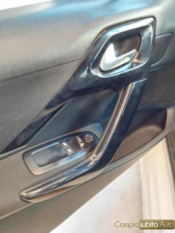 PEUGEOT 208 1.4 8V HDi 68CV 5p. Allure rif. 23809011 - Foto 9