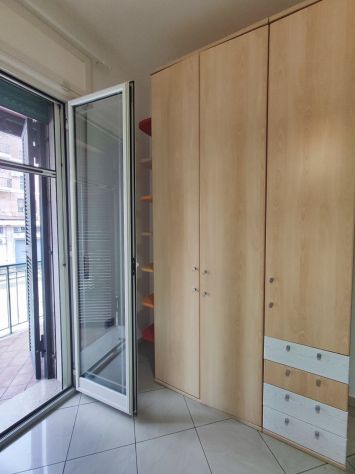 STANZA PER STUDENTESSE ZONA UNIVERSITA' MONTE S. ANGELO