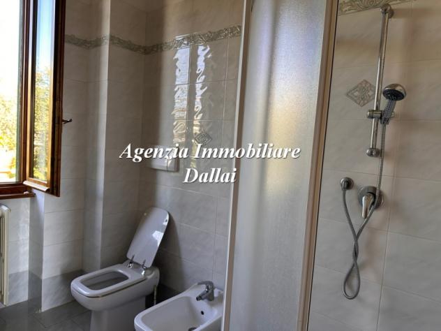 Borgo San Lorenzo (Luco) - Monofamiliare con giardino e posti auto - Foto 8