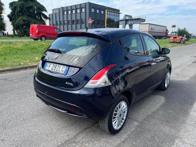 Lancia Ypsilon 1.2 69 CV 5 porte - Foto 7