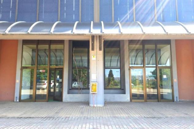 Immobile in asta di 201 m² con più di 5 locali in vendita a Elmas - Foto 5