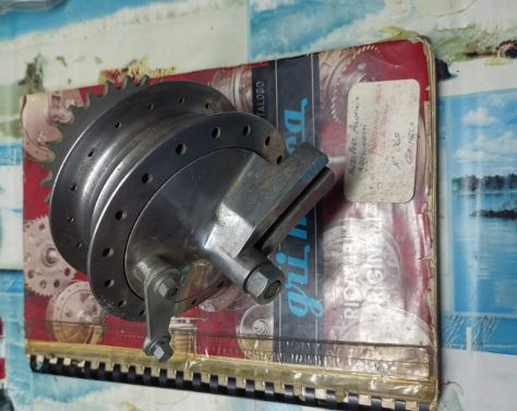 Mozzo hub alluminio Grimeca asse ruota posteriore d. 105 cuscinetti BG 365