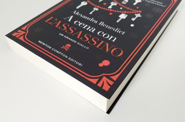 A cena con l'assassino di Alexandra Benedict Ed.Newton Compton, novembre 2022 - Foto 2