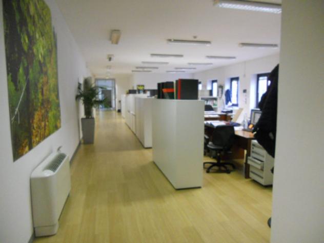 Immobile di 950 m² con più di 5 locali in affitto a Rho - Foto 5